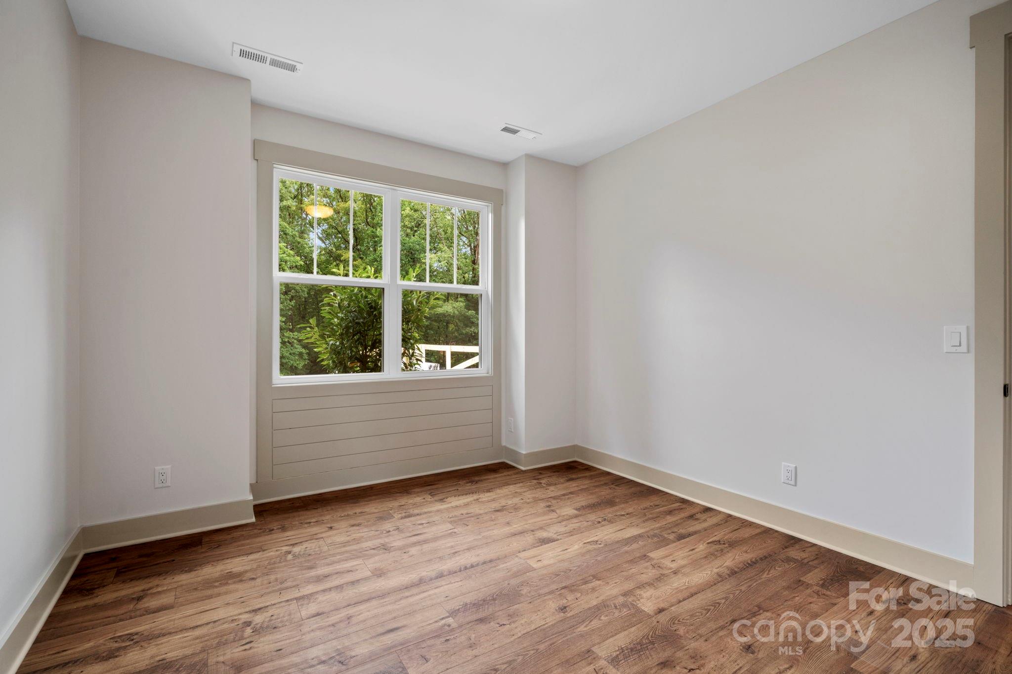 8 Heartleaf Circle Arden NC 28704