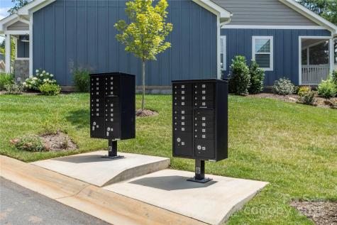 8 Heartleaf Circle Arden NC 28704