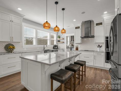 24 Chapel Hill Lane Leicester NC 28748