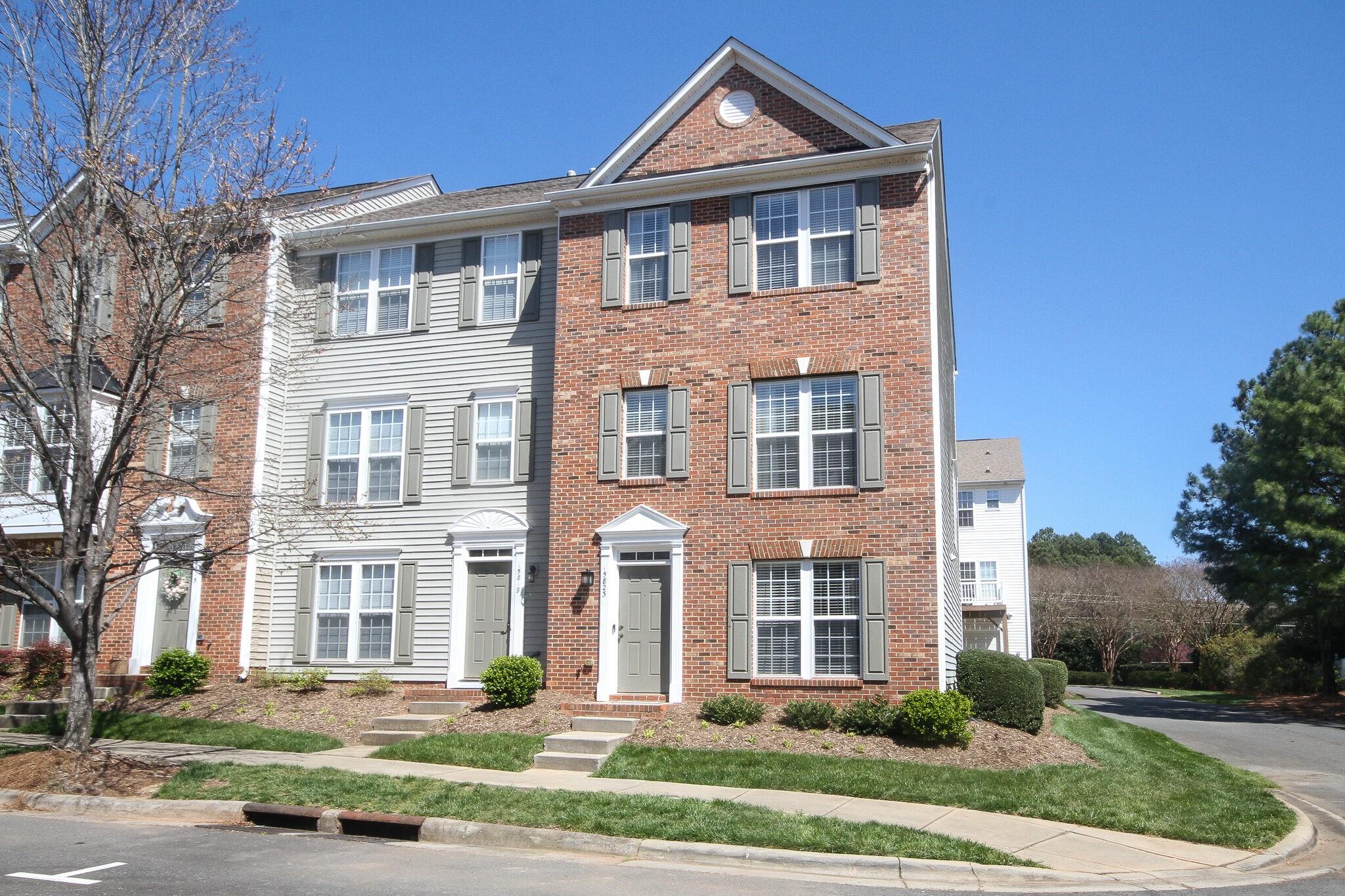 15823 Castle Watch Avenue Charlotte NC 28277