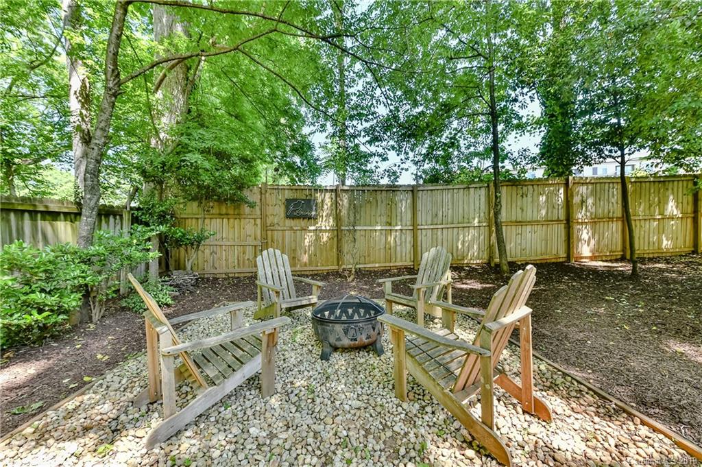 1227 Mockingbird Lane Charlotte NC 28209