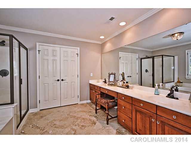 4610 Messian Court Charlotte NC 28210