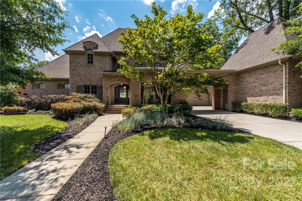 810 Huntington Park Drive Charlotte NC 28211