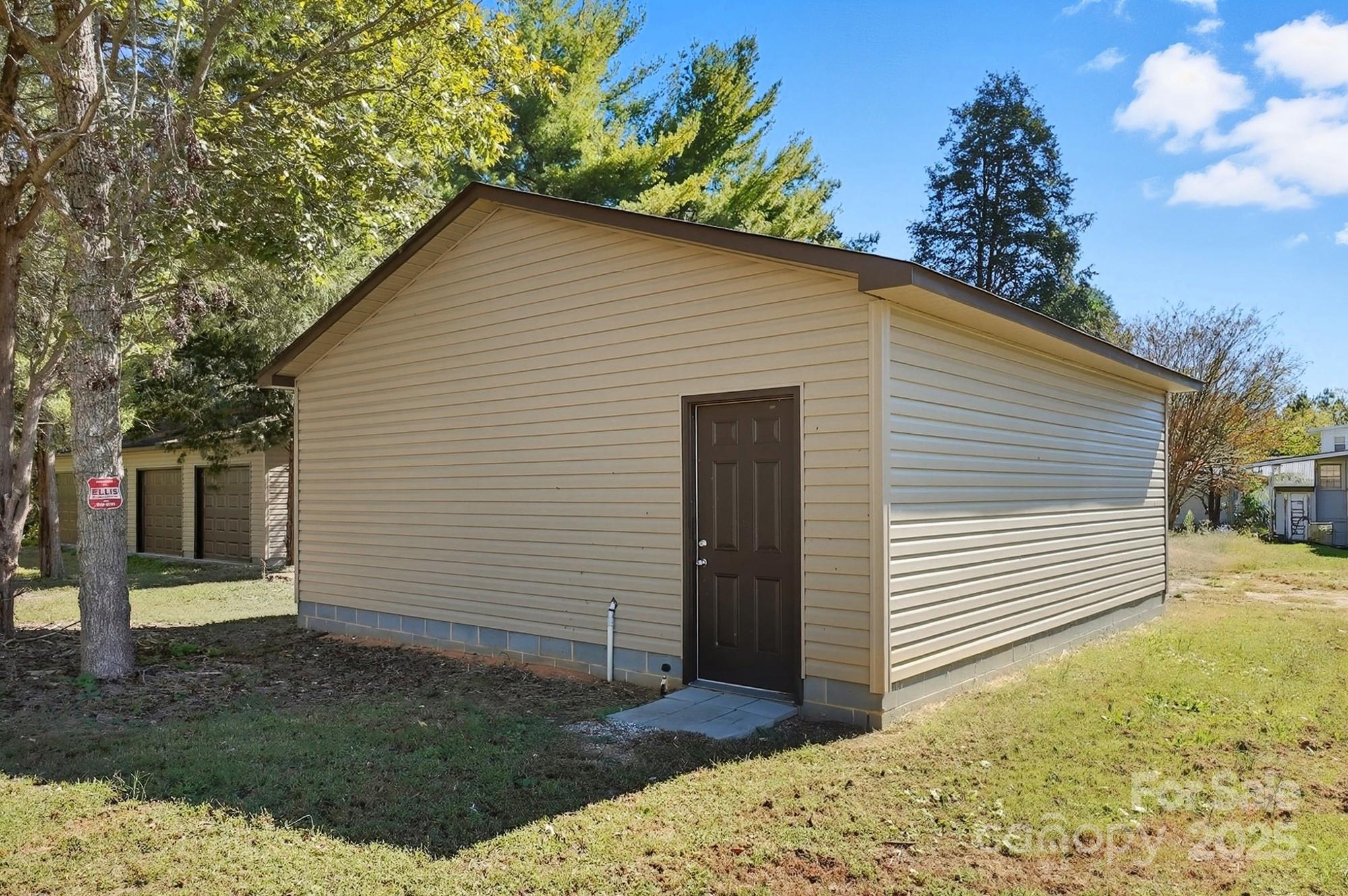 3230 W Innes Street Salisbury NC 28144