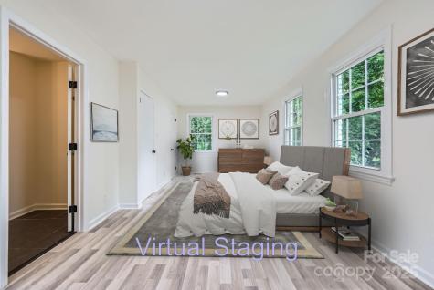 1224 E Woodlawn Road Charlotte NC 28209