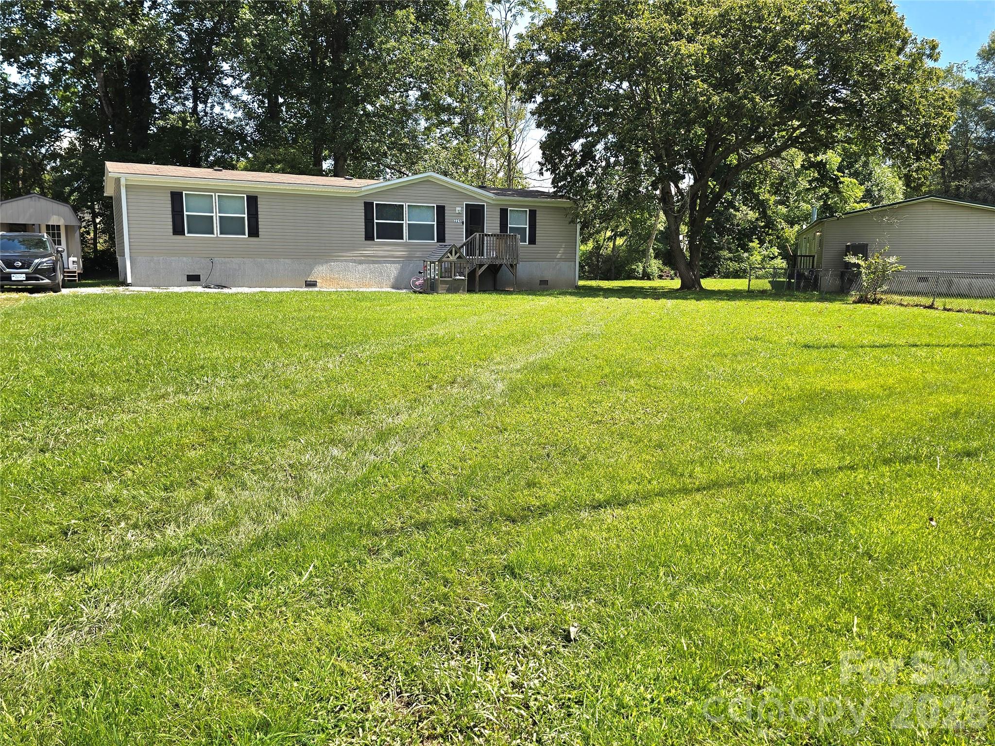 221 Turkey Pen Gap Road Horse Shoe NC 28742