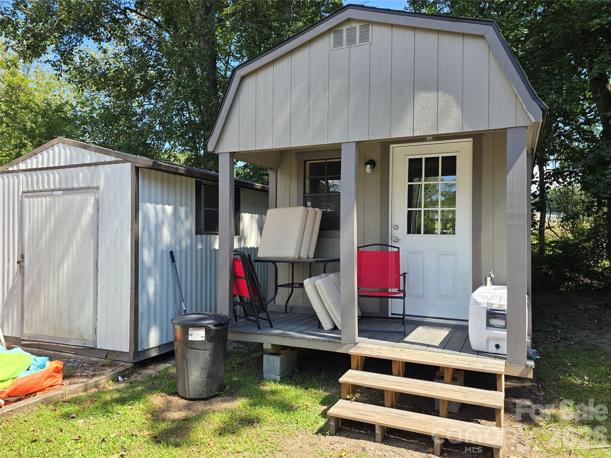221 Turkey Pen Gap Road Horse Shoe NC 28742