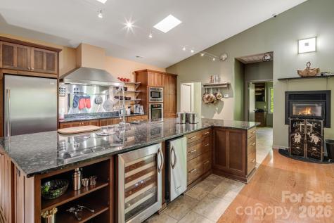 1760 Winding Creek Drive Waynesville NC 28786