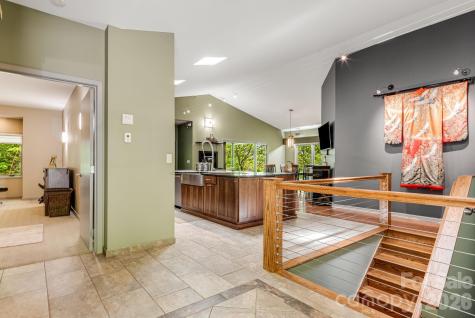 1760 Winding Creek Drive Waynesville NC 28786
