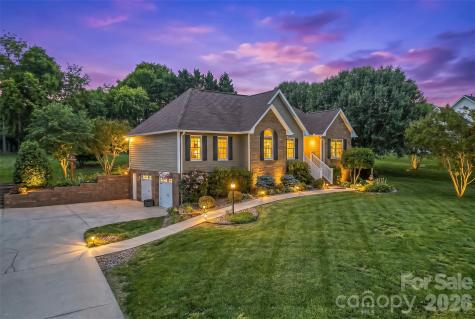 4129 Black Oak Road Hickory NC 28602