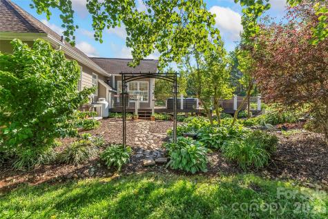 4129 Black Oak Road Hickory NC 28602
