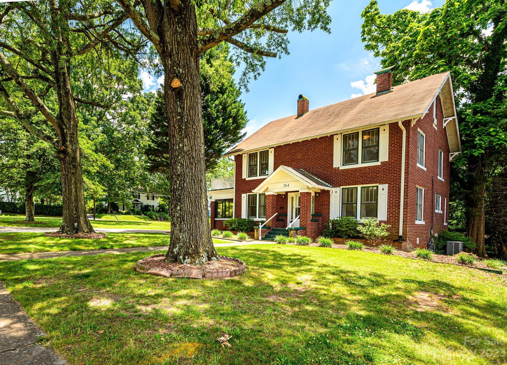 264 3rd Avenue NE Hickory NC 28601