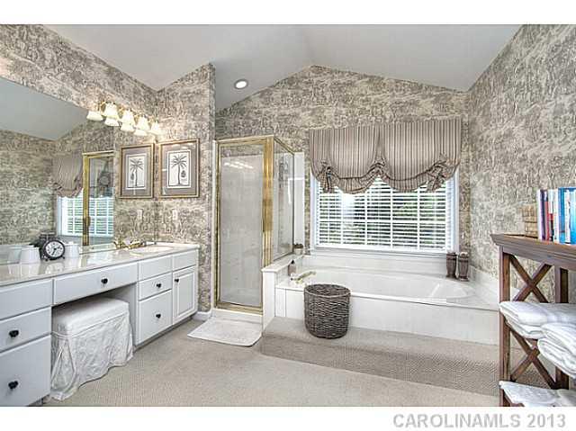 5701 Kinglet Lane Charlotte NC 28269