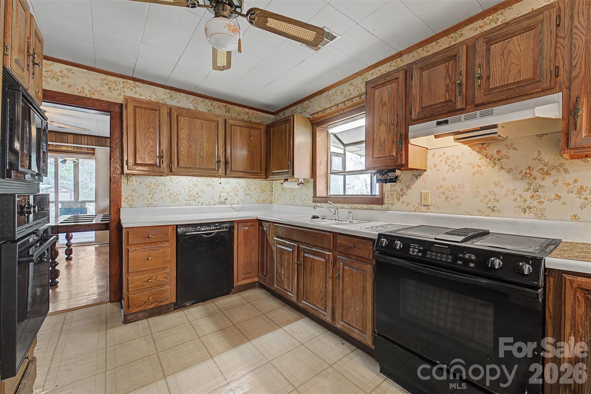 318 Sunrise Park Sylva NC 28779