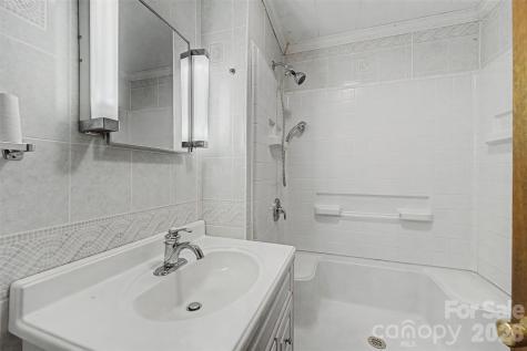 318 Sunrise Park Sylva NC 28779