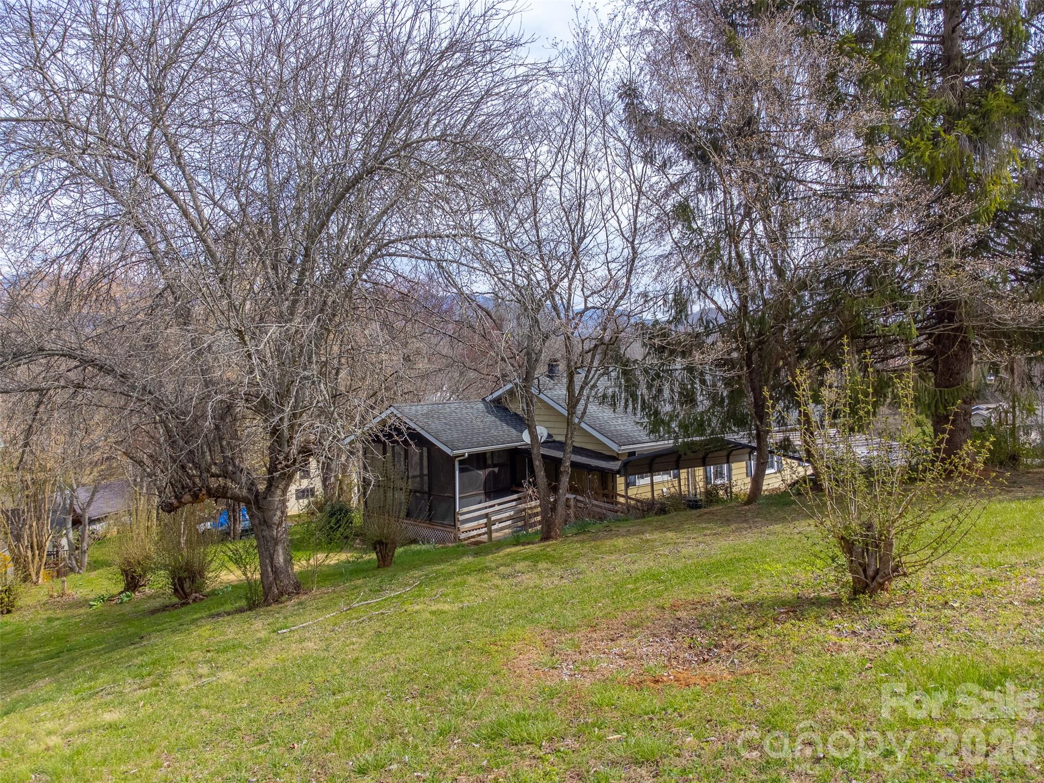 318 Sunrise Park Sylva NC 28779