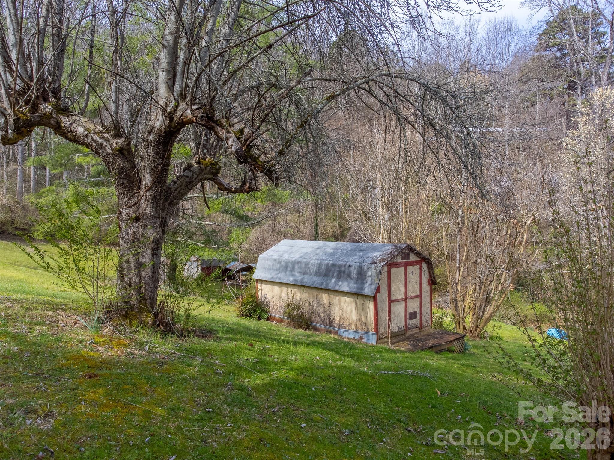 318 Sunrise Park Sylva NC 28779