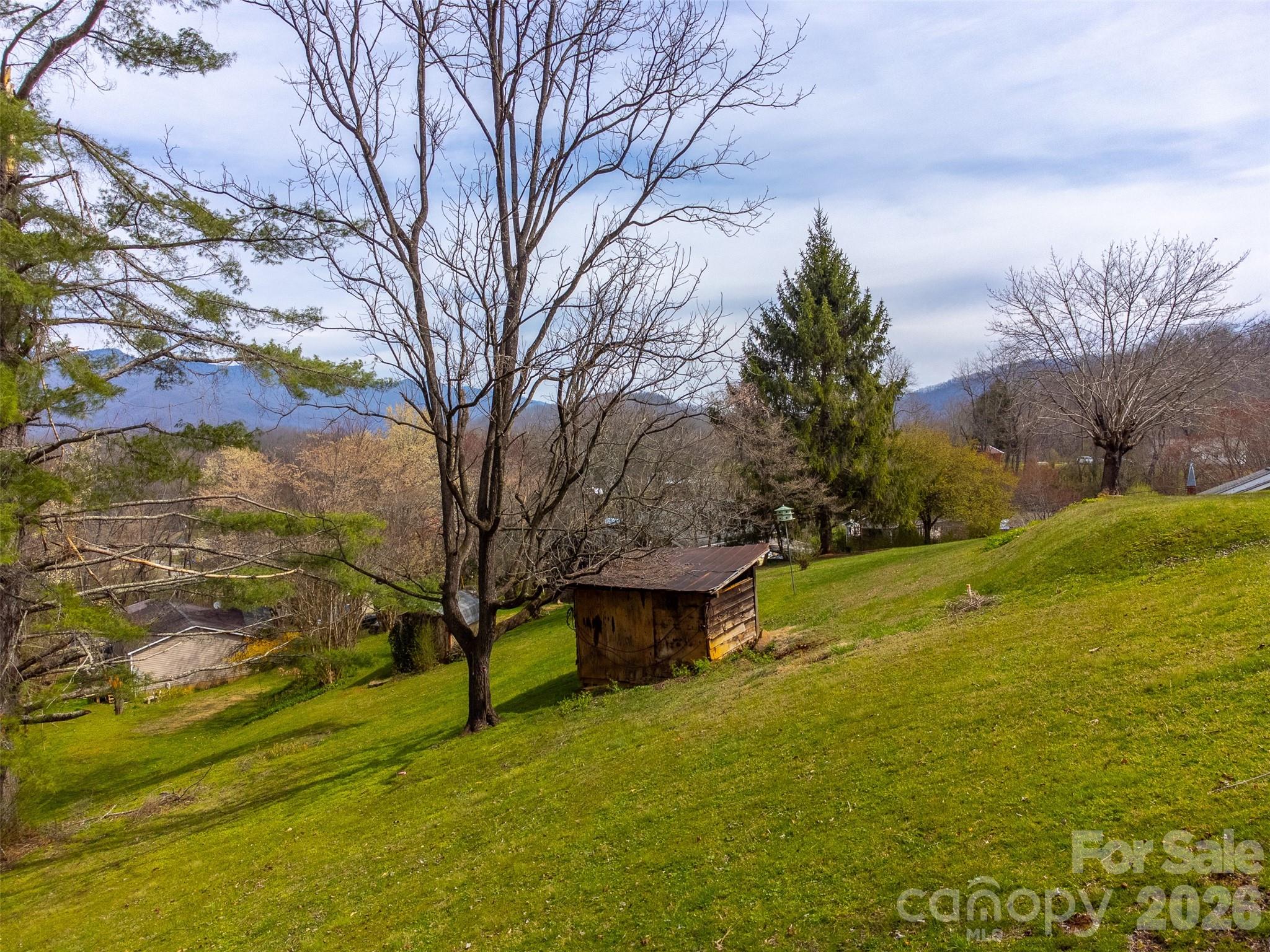 318 Sunrise Park Sylva NC 28779