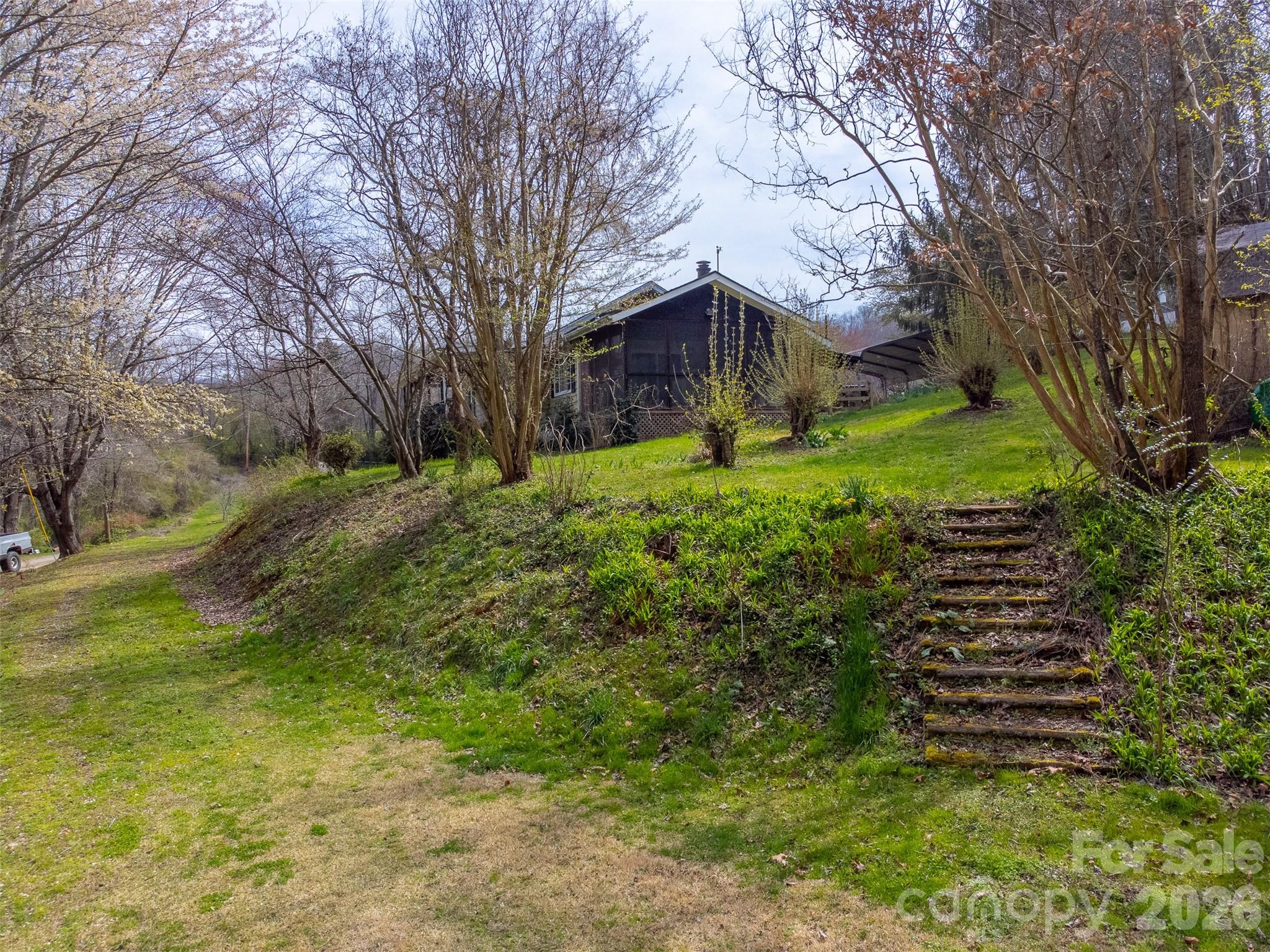 318 Sunrise Park Sylva NC 28779