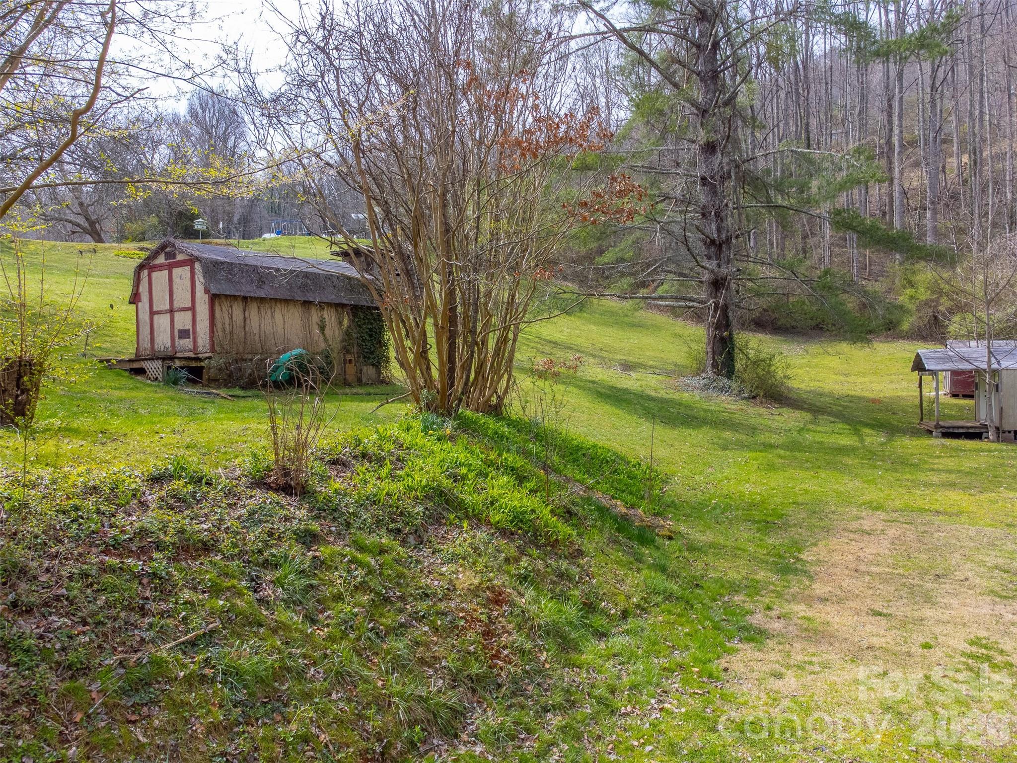 318 Sunrise Park Sylva NC 28779