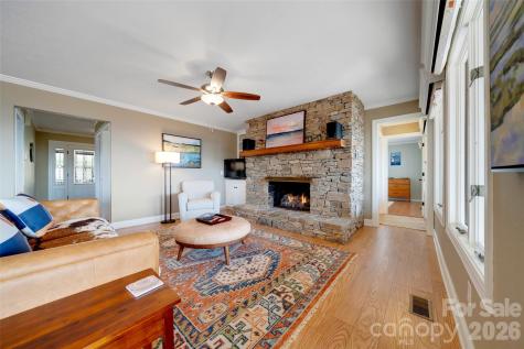300 Roberts Drive Hendersonville NC 28739
