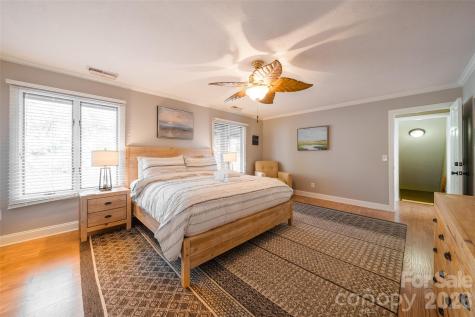 300 Roberts Drive Hendersonville NC 28739