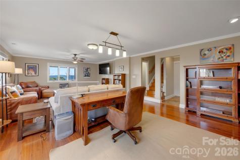 300 Roberts Drive Hendersonville NC 28739