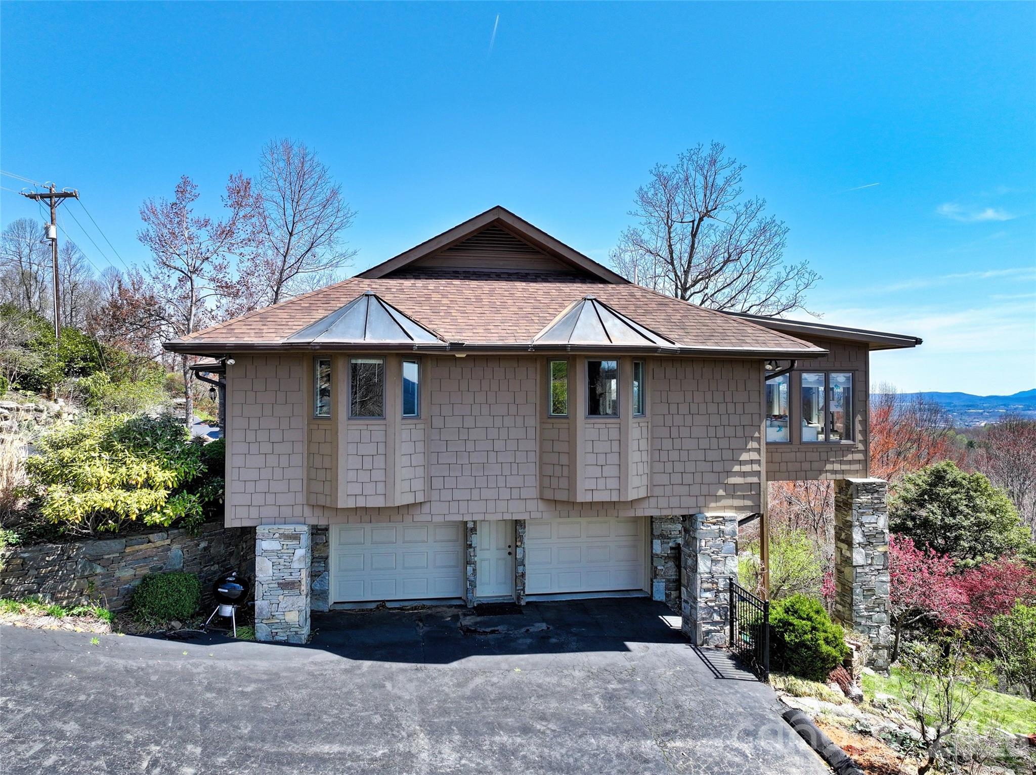 300 Roberts Drive Hendersonville NC 28739