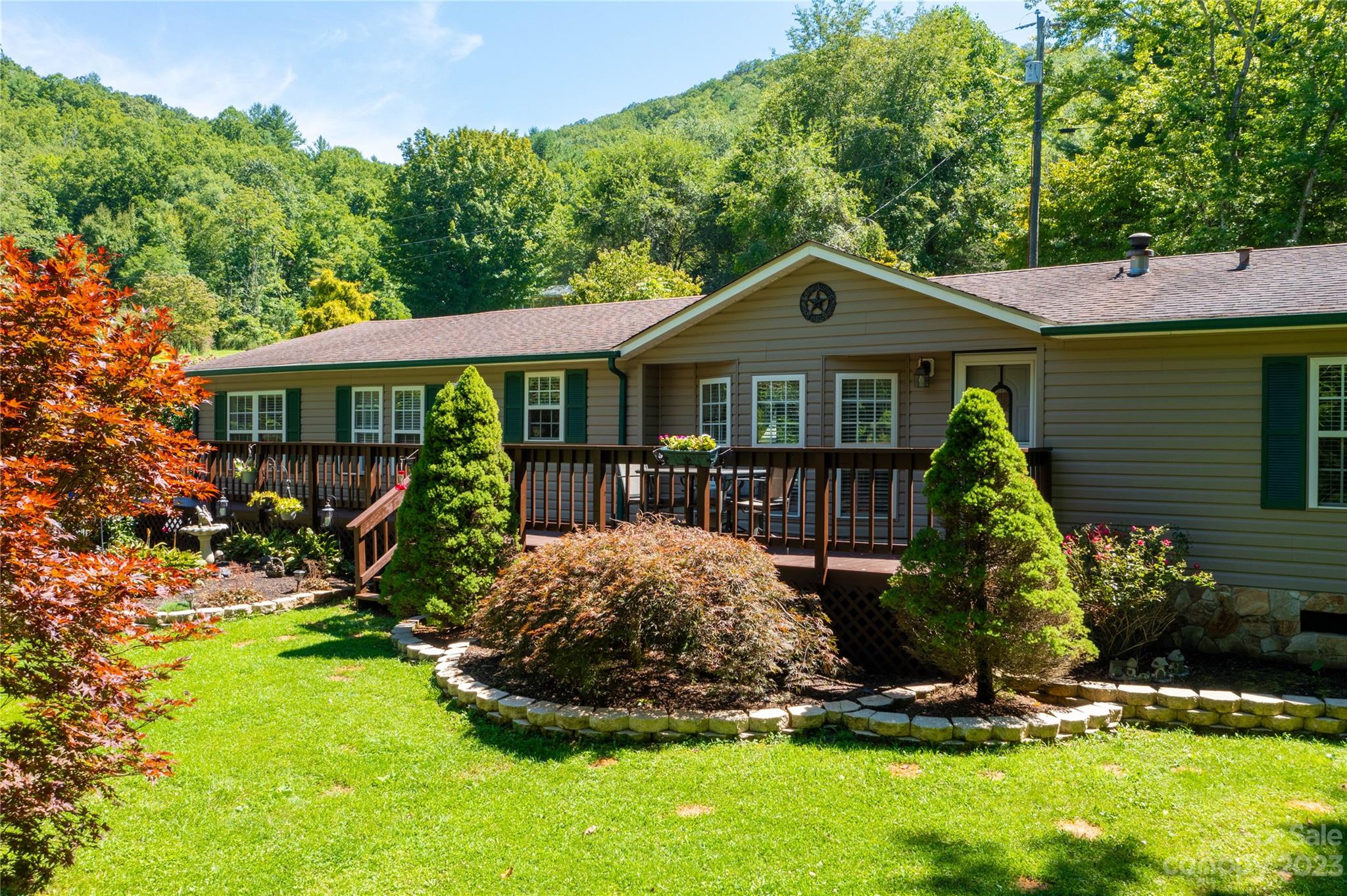 1432 Rebels Creek Road Bakersville NC 28705