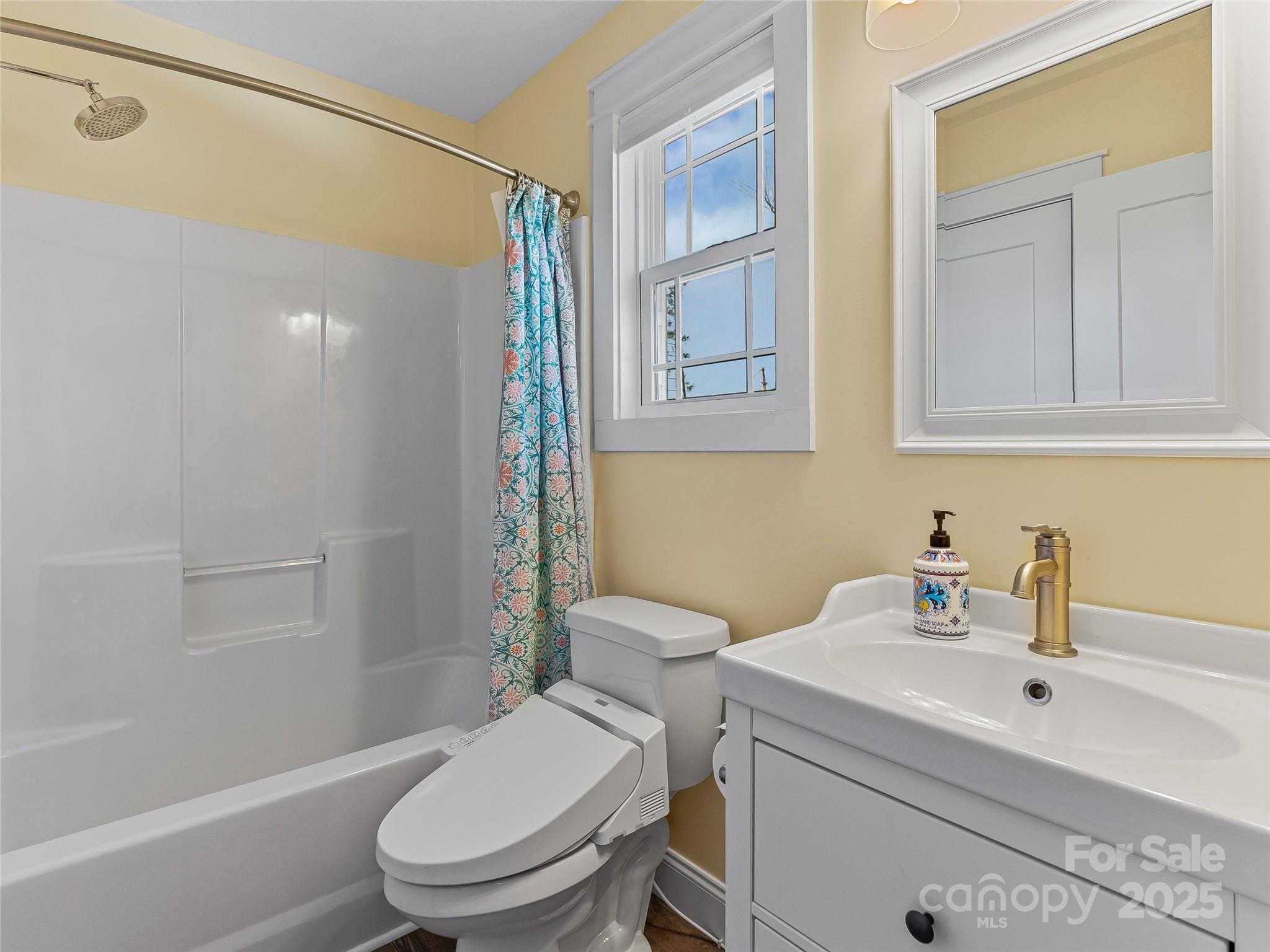 81 Salem Road Weaverville NC 28787