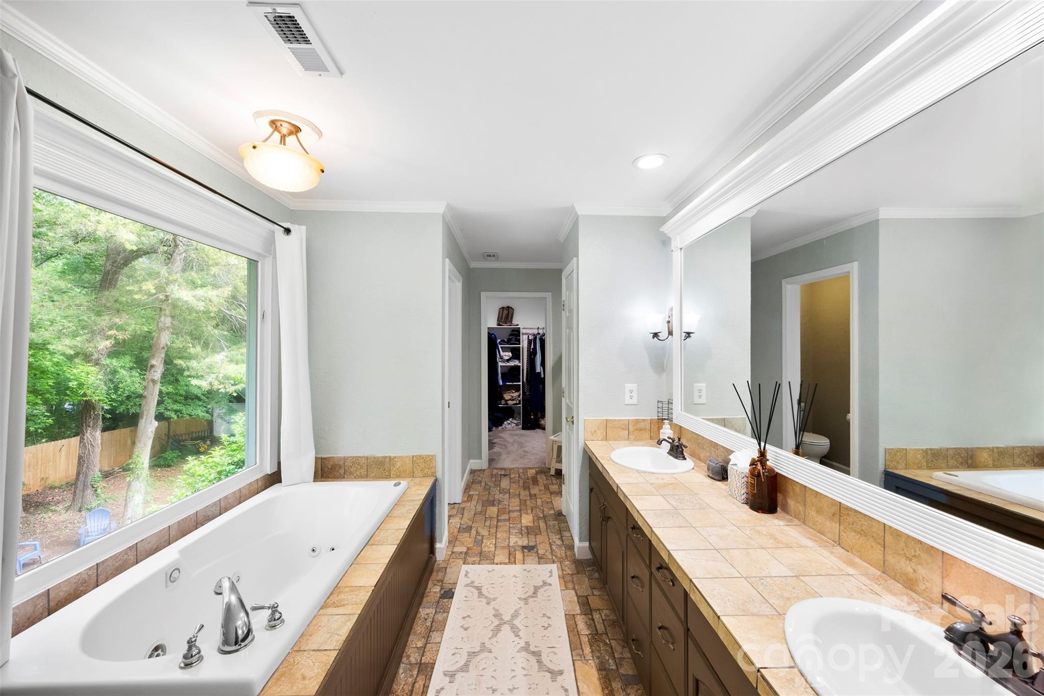 10112 Windtree Lane Charlotte NC 28215