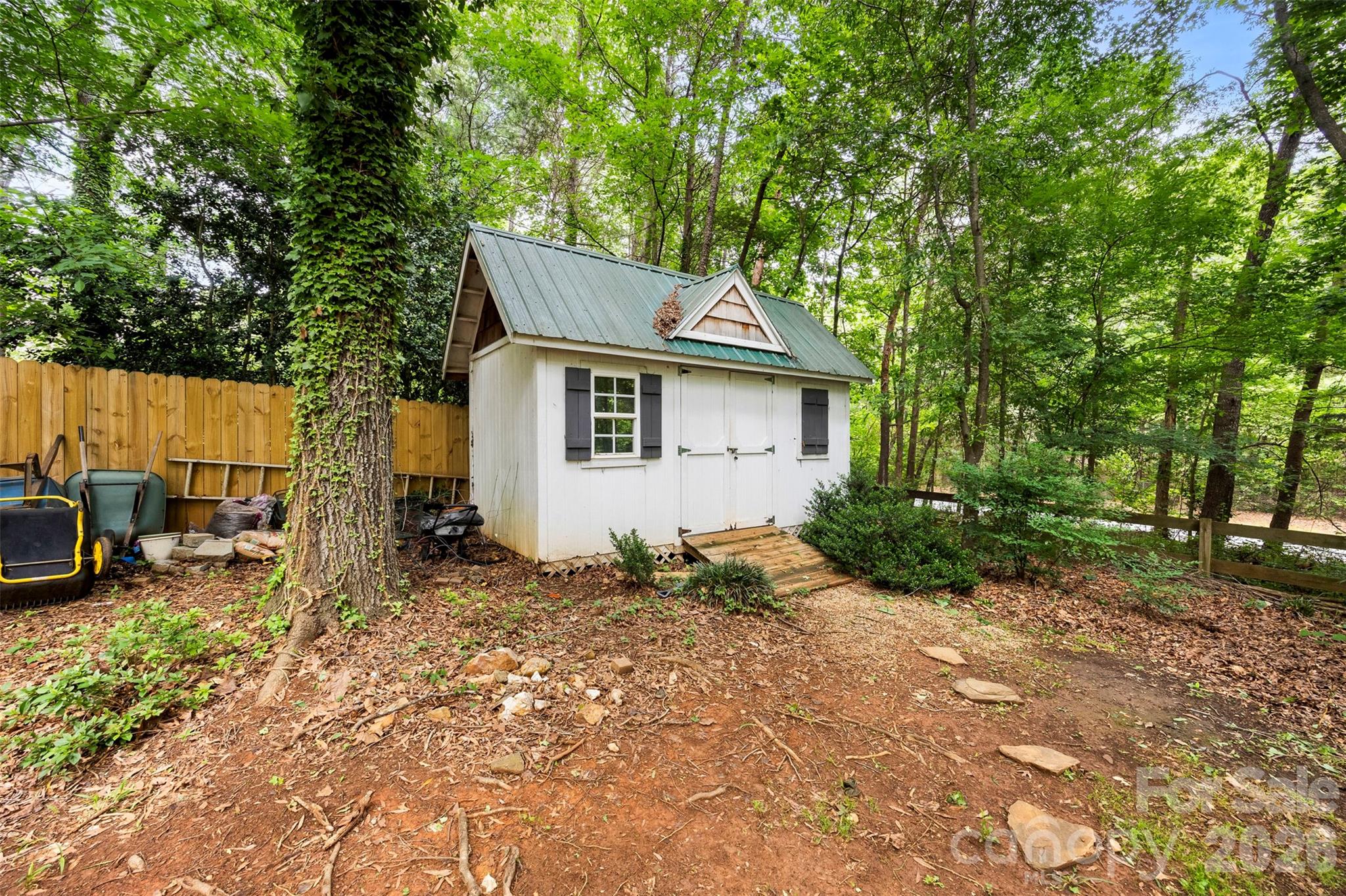 10112 Windtree Lane Charlotte NC 28215