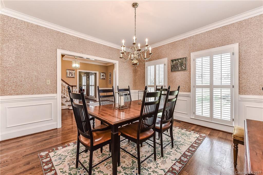 10127 Balmoral Circle Charlotte NC 28210