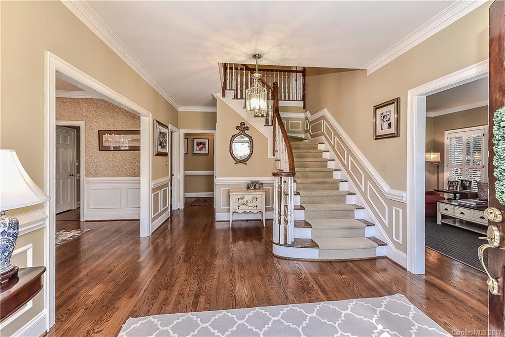 10127 Balmoral Circle Charlotte NC 28210