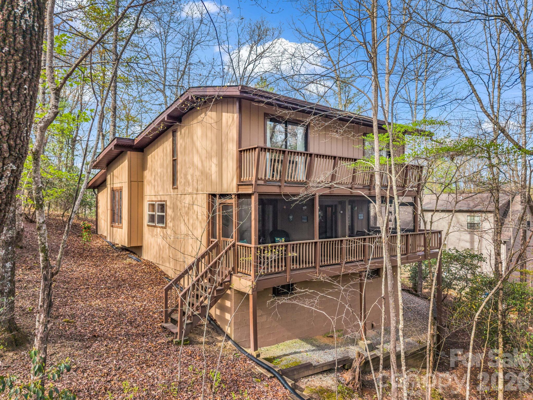 78 Wahuhu Court Brevard NC 28712