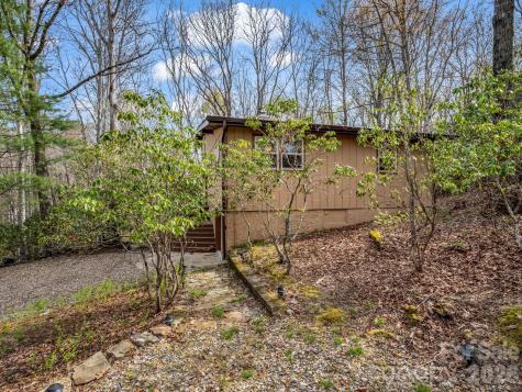 78 Wahuhu Court Brevard NC 28712