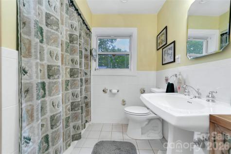 229 Hubbard Hollow Road Rosman NC 28772