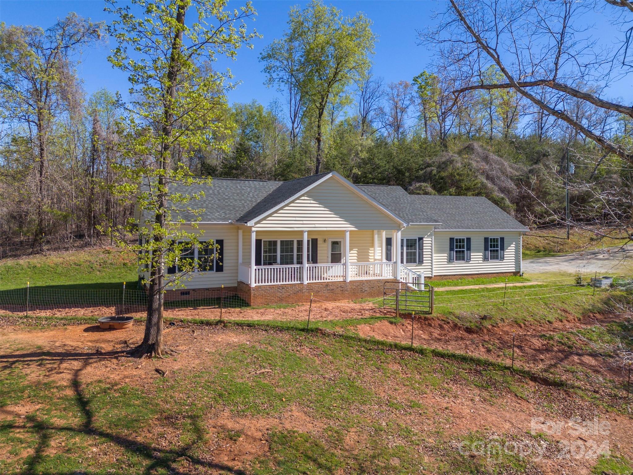 1975 Whiteside Road Mill Spring NC 28756
