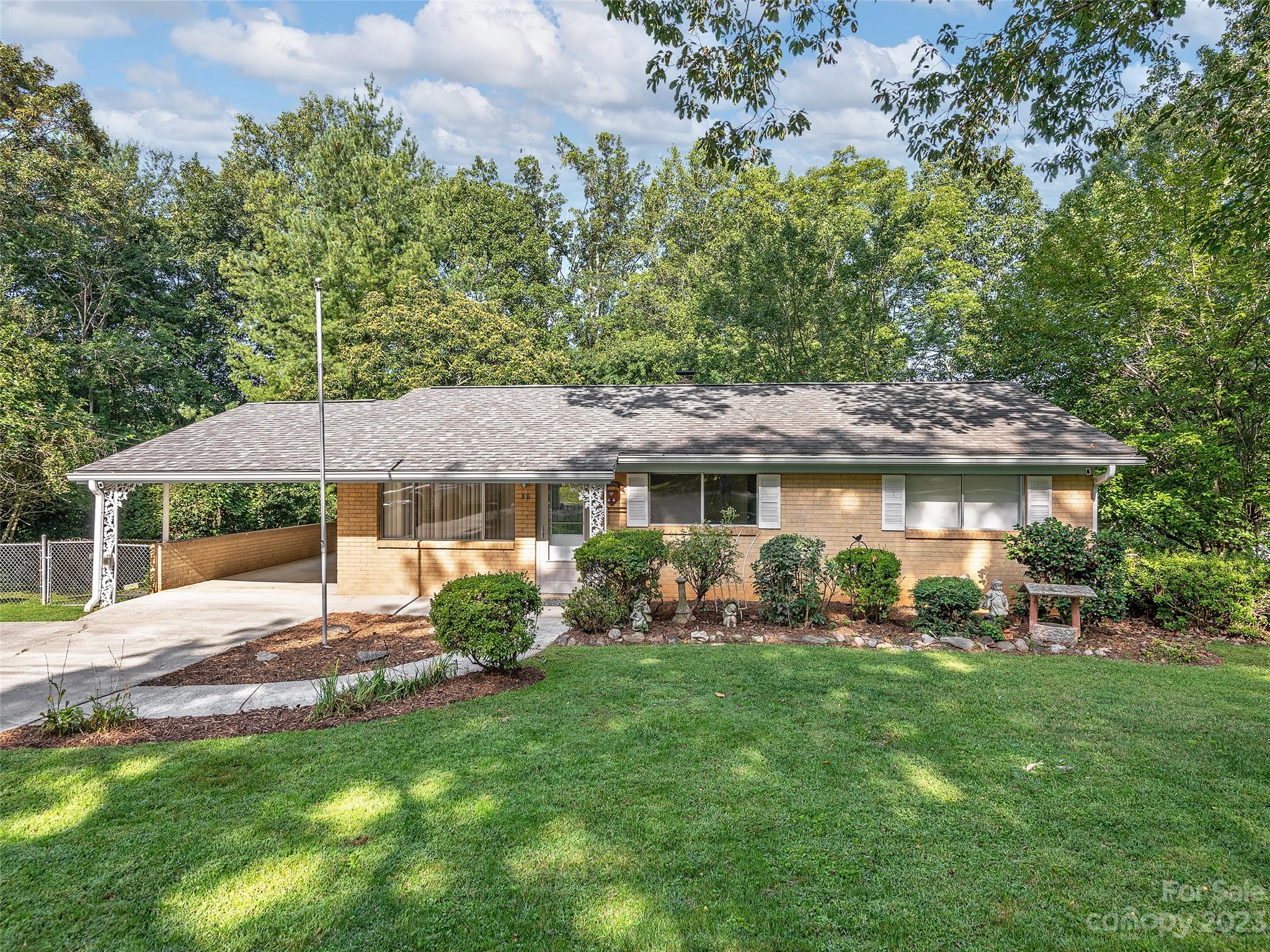 38 Azalea Road Arden NC 28704