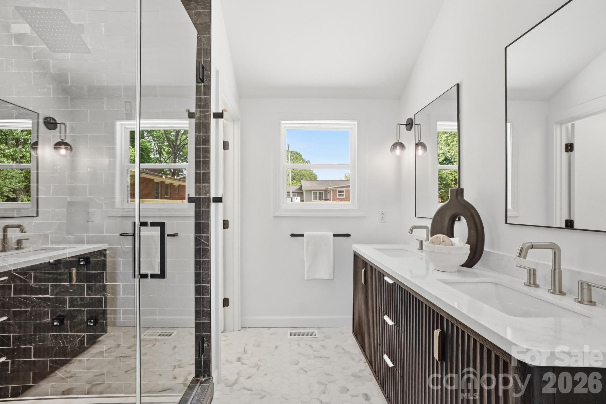 4017 Leeds Drive Charlotte NC 28205