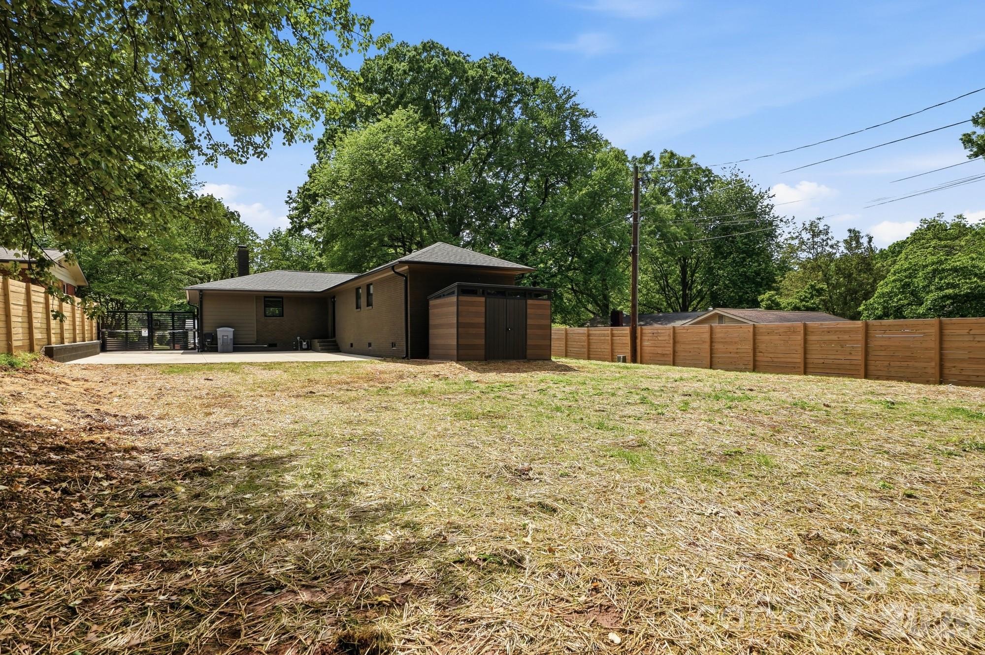 4017 Leeds Drive Charlotte NC 28205