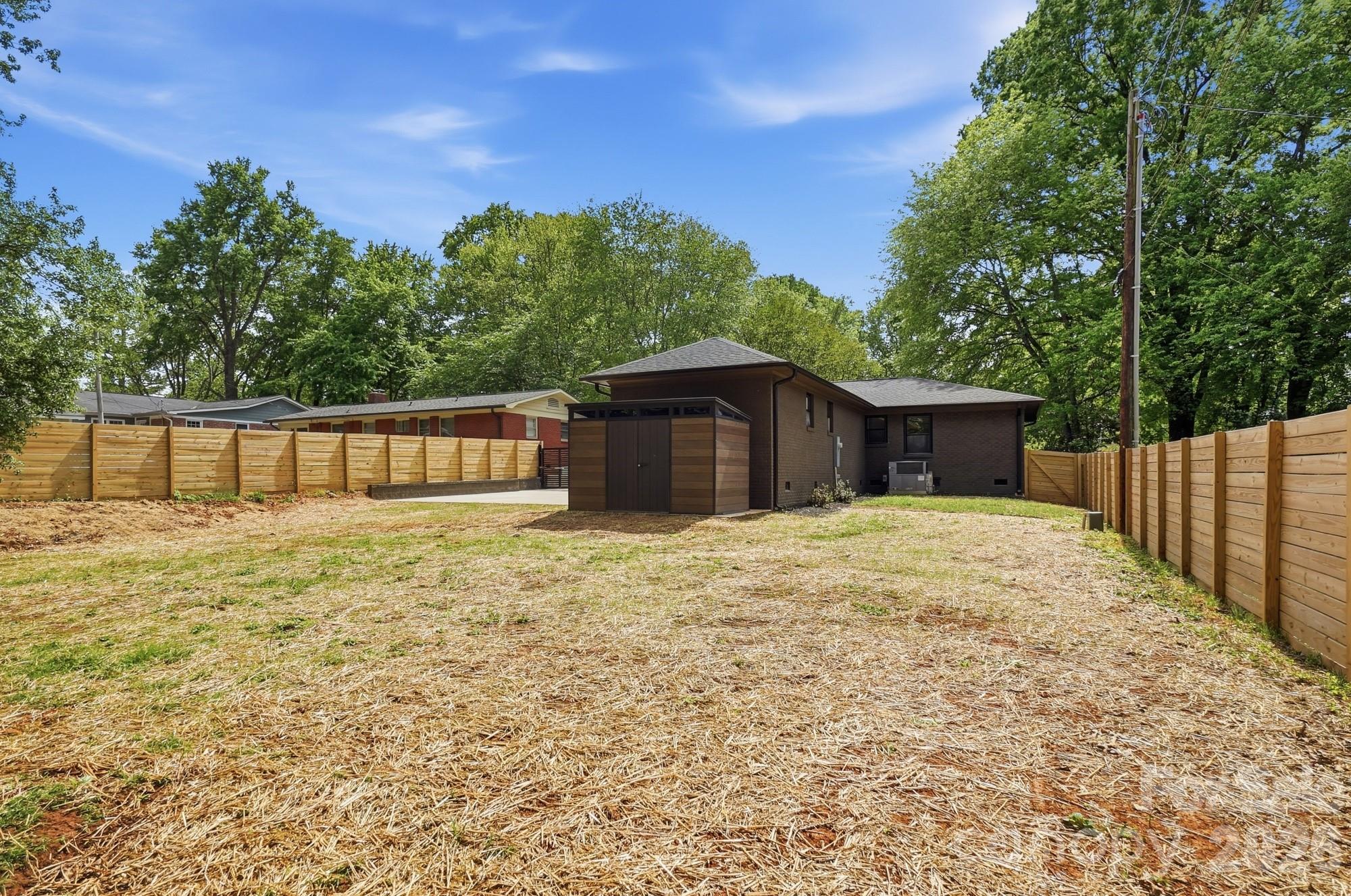 4017 Leeds Drive Charlotte NC 28205