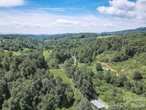 1820 Grapevine Road Marshall NC 28753
