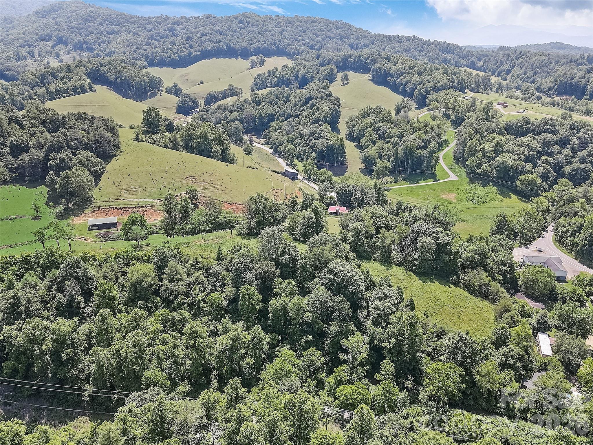 1820 Grapevine Road Marshall NC 28753