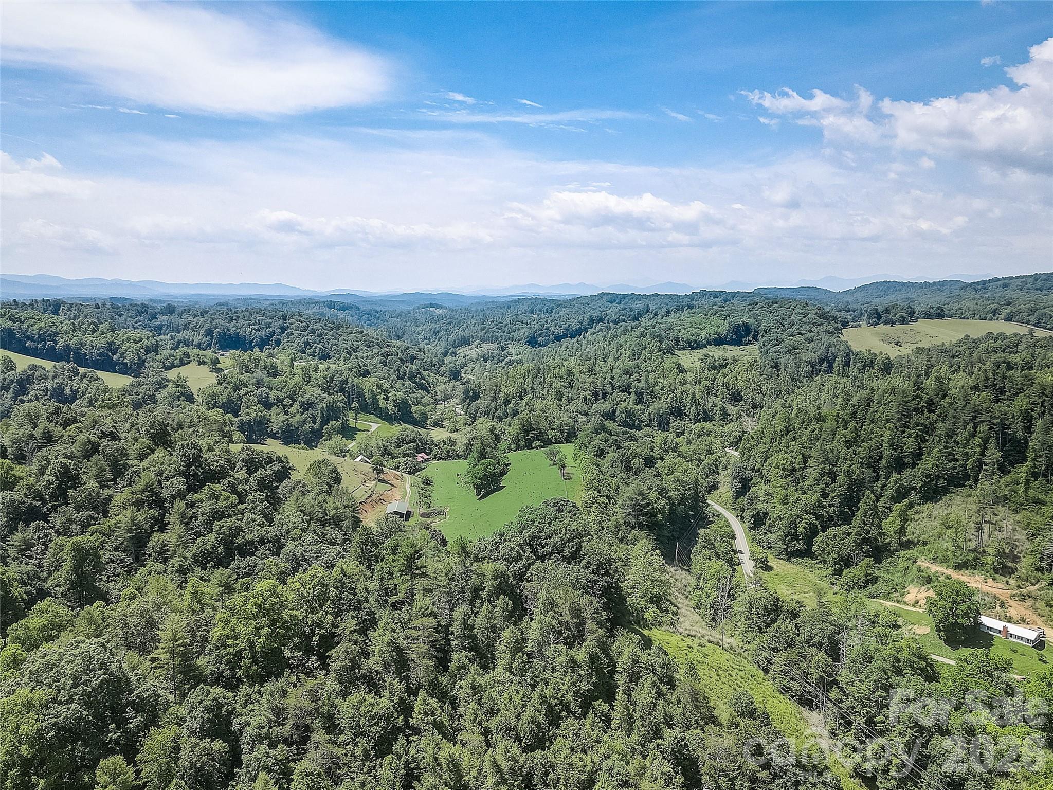 1820 Grapevine Road Marshall NC 28753