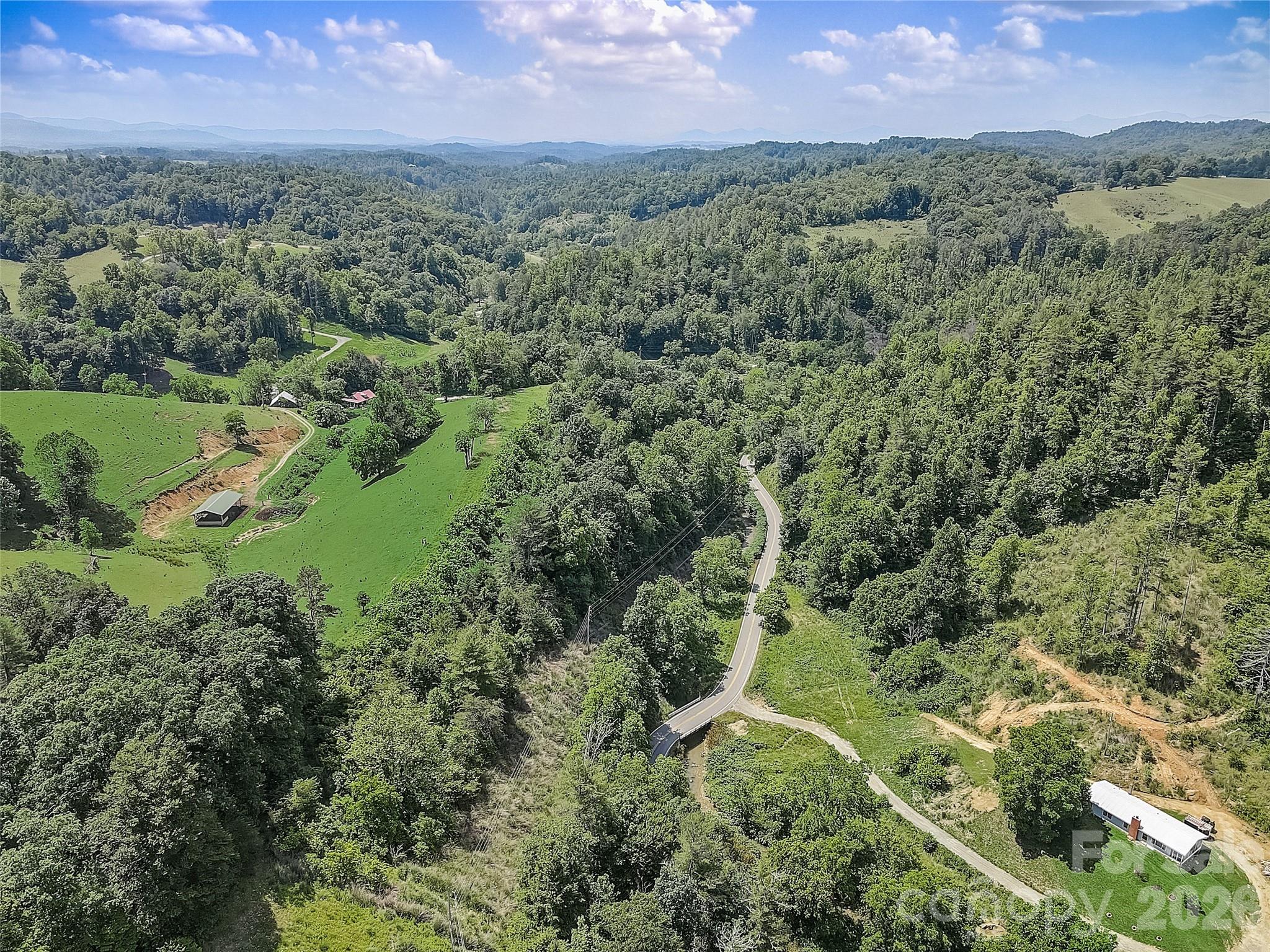 1820 Grapevine Road Marshall NC 28753