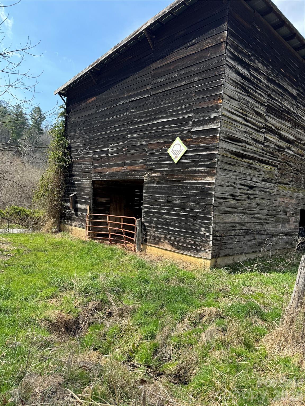 1820 Grapevine Road Marshall NC 28753