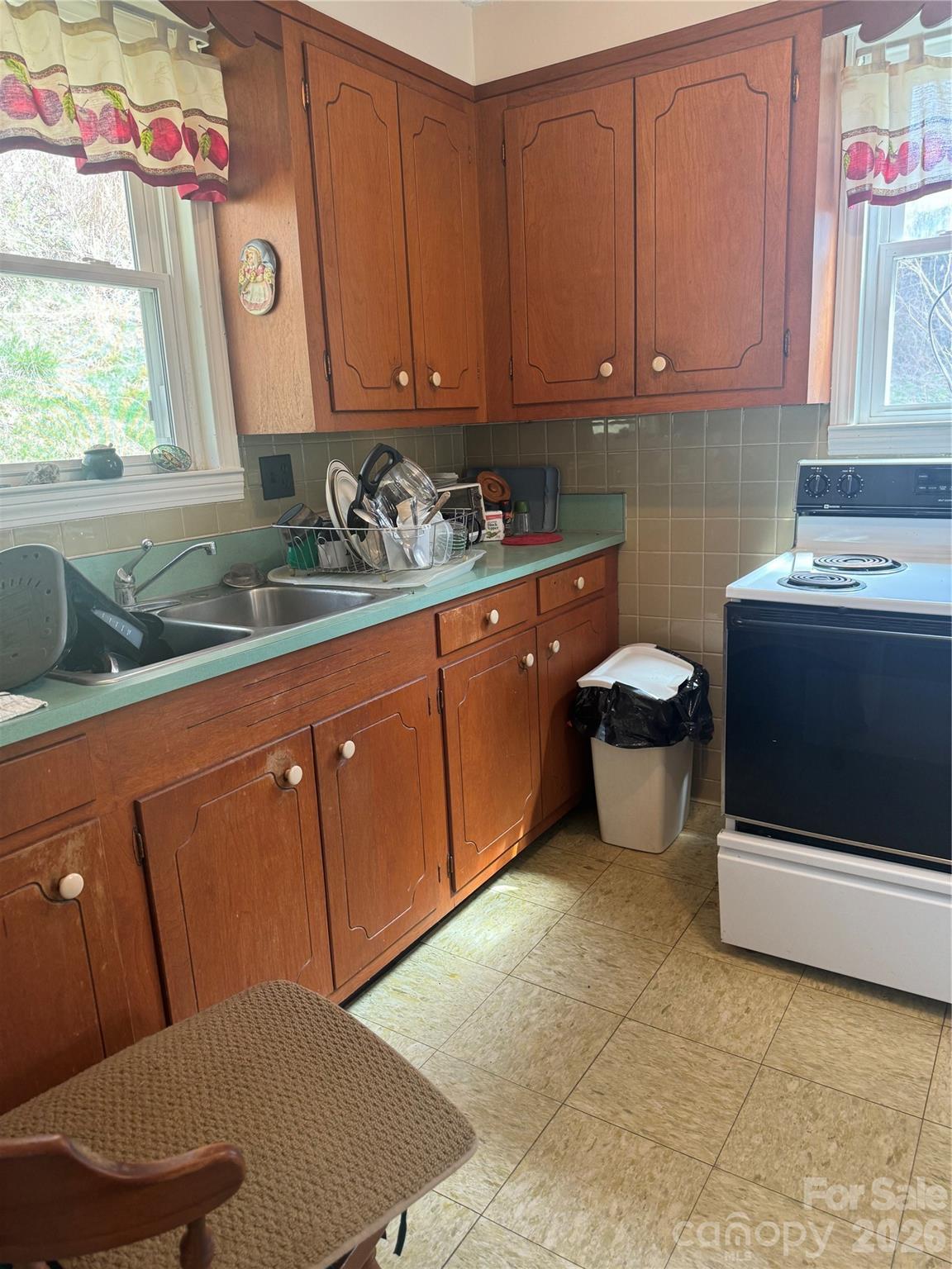 1820 Grapevine Road Marshall NC 28753