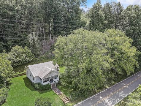 1820 Grapevine Road Marshall NC 28753