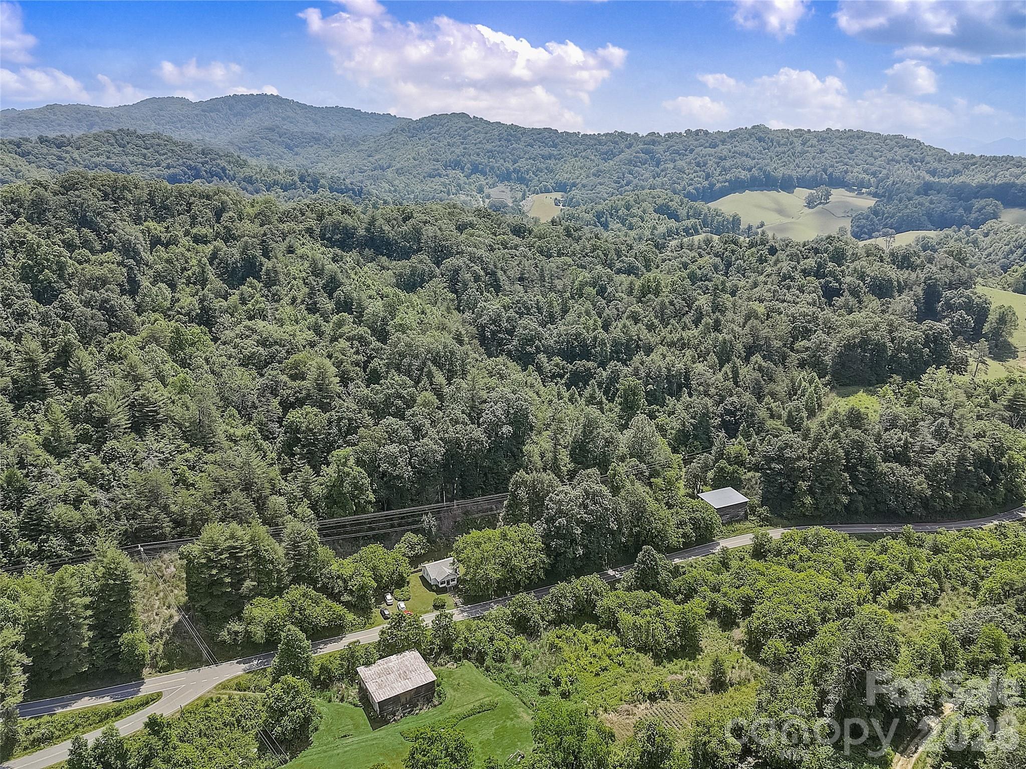 1820 Grapevine Road Marshall NC 28753